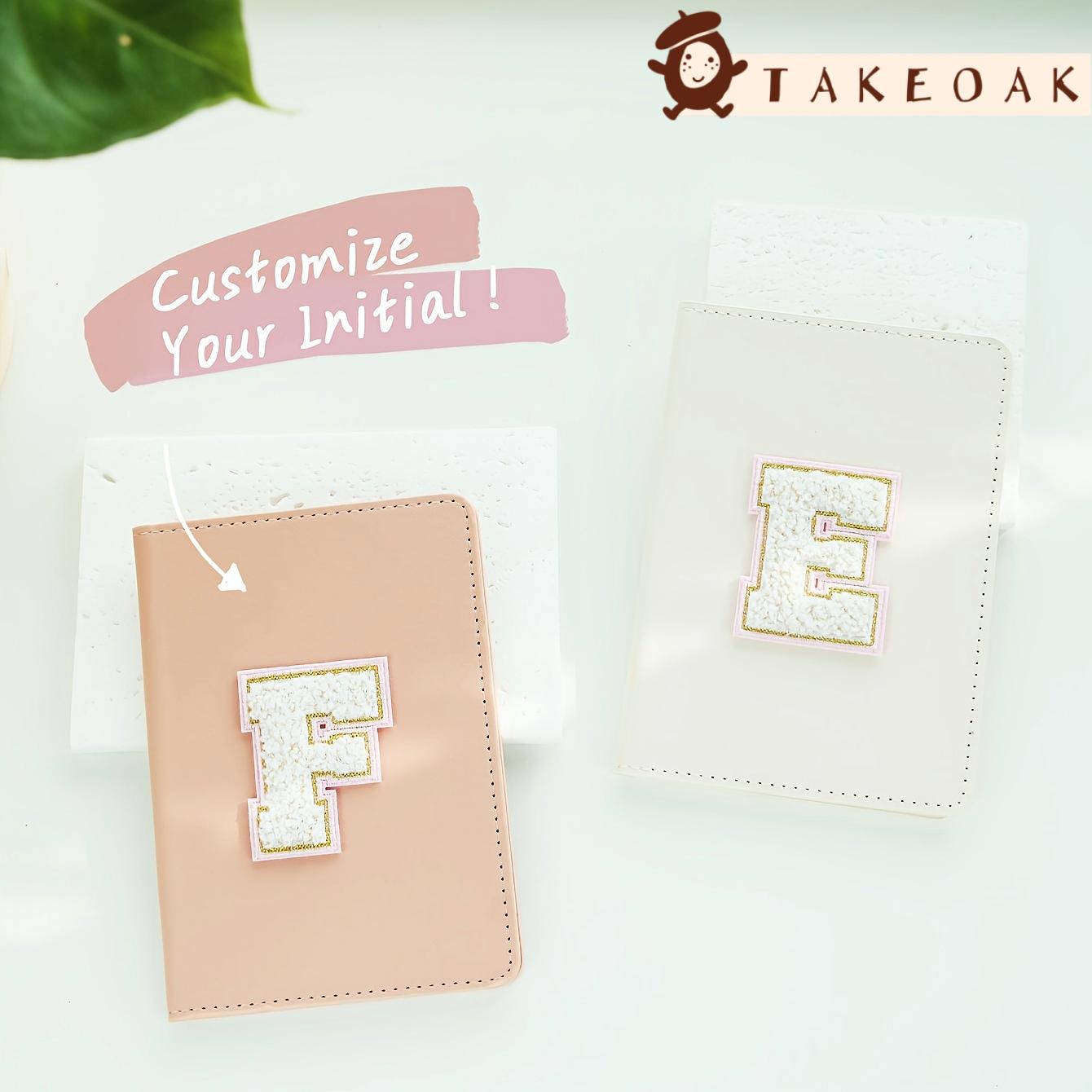 Travel Accessories Overseas - Spersonalizowana okładka na paszport z naszywką