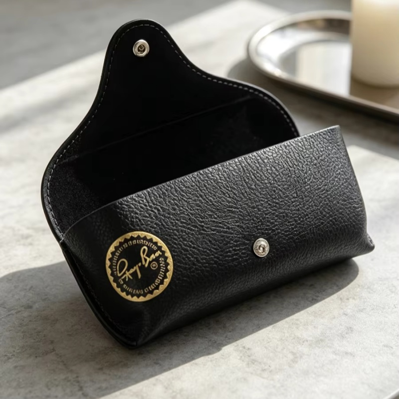 Travel Accessories Pouch For Women - Skórzane etui na okulary przeciwsłoneczne Ray-Ban,