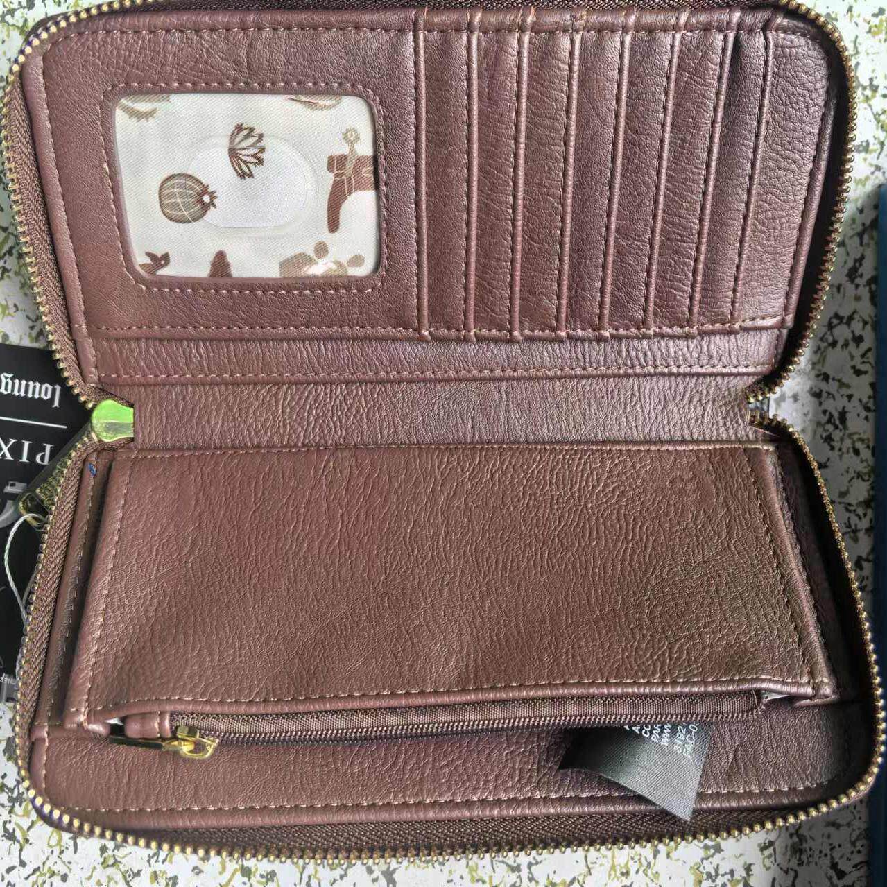 Portfel Loungefly Sheriff Styl – Travel Accessories Shops recenzja i cena