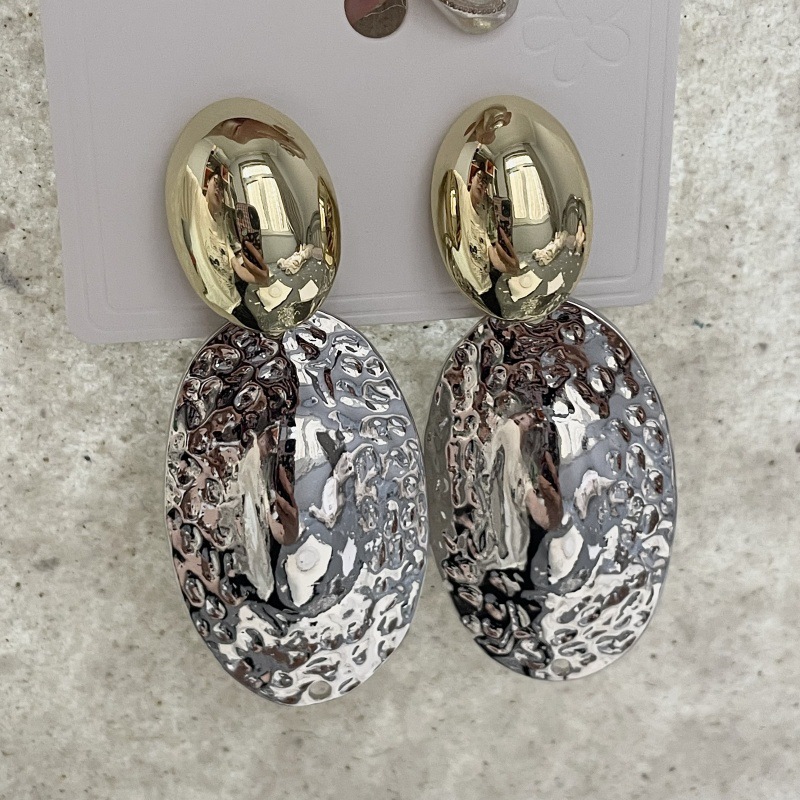Metalowe owalne kolczyki dla k – Travel Accessories Dropshipping recenzja i cena
