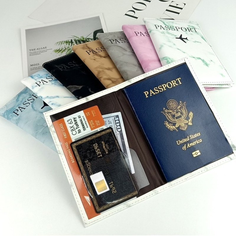 Okładka na paszport ze skóry P – Travel Accessories On Plane recenzja i cena