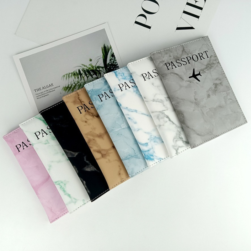 Okładka na paszport ze skóry P – Travel Accessories On Plane recenzja i cena